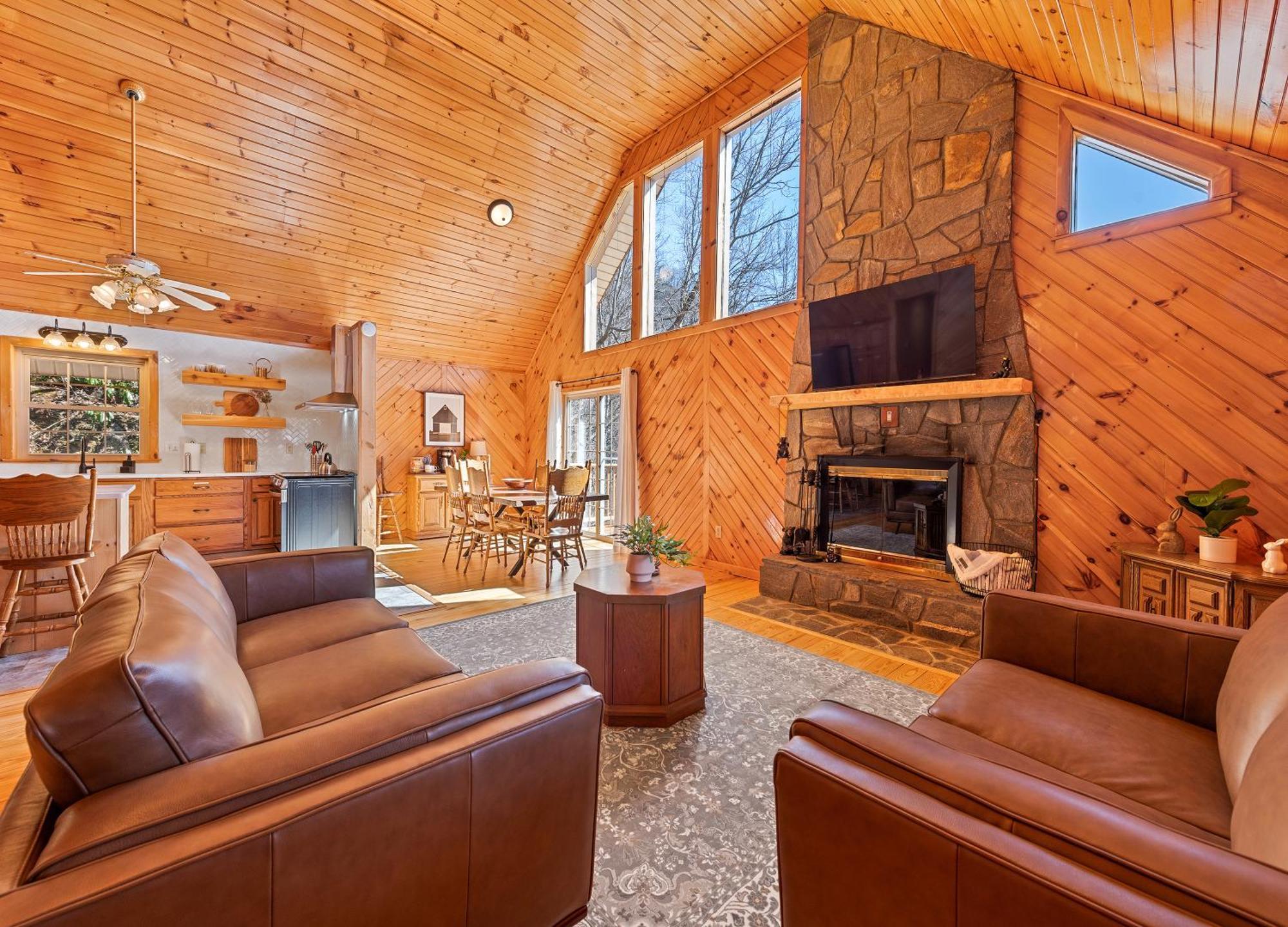 Maggie Valley Cabin With Beautiful Mountain Views, Hottub, Pet Friendly, Gameroom, Fireplace Exterior foto
